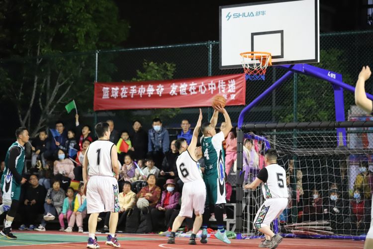 胜利尼克